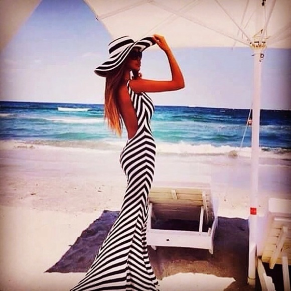 Meet your Posher, Felicia💖 - Picture 2 of 2